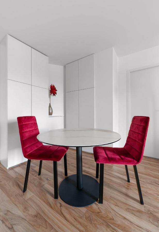 Design La Petite Europe - Ideal Curistes Vichy